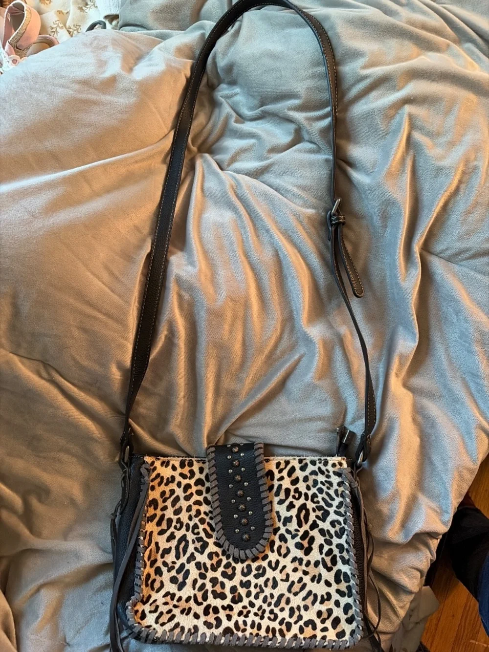 Trinity Ranch Handbag - Picture 3 of 4